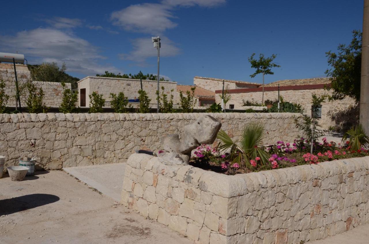 Vivere Gli Iblei - Maison En Plain Air Ragusa Exterior foto
